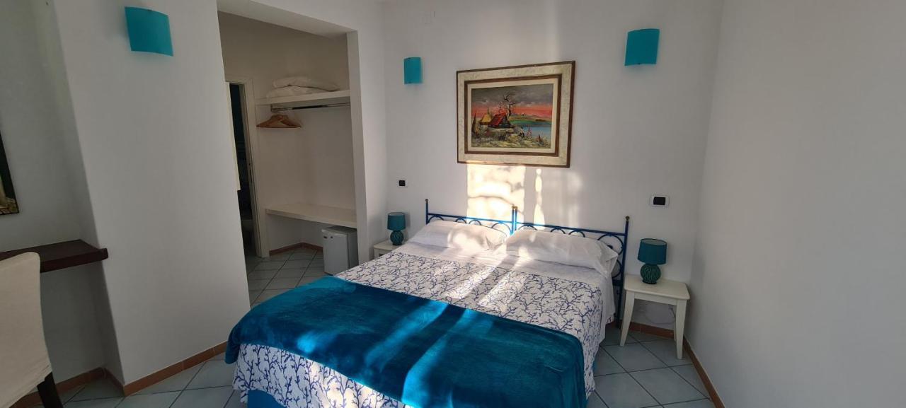 Guest House Villa Il Gabbiano Ponza Luaran gambar