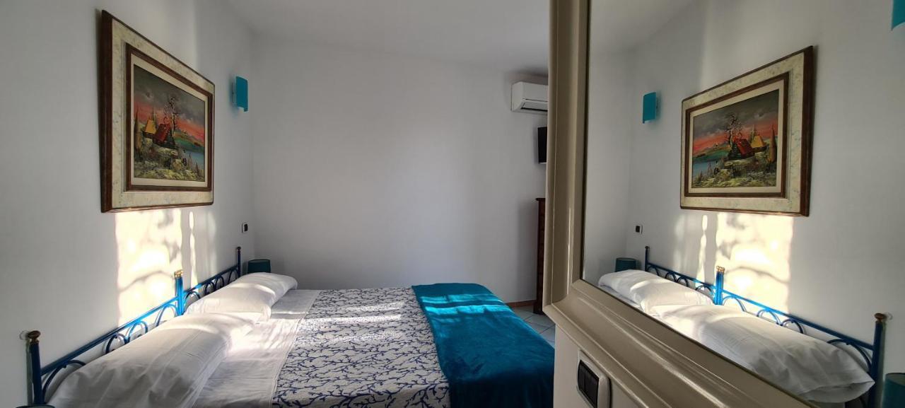 Guest House Villa Il Gabbiano Ponza Luaran gambar